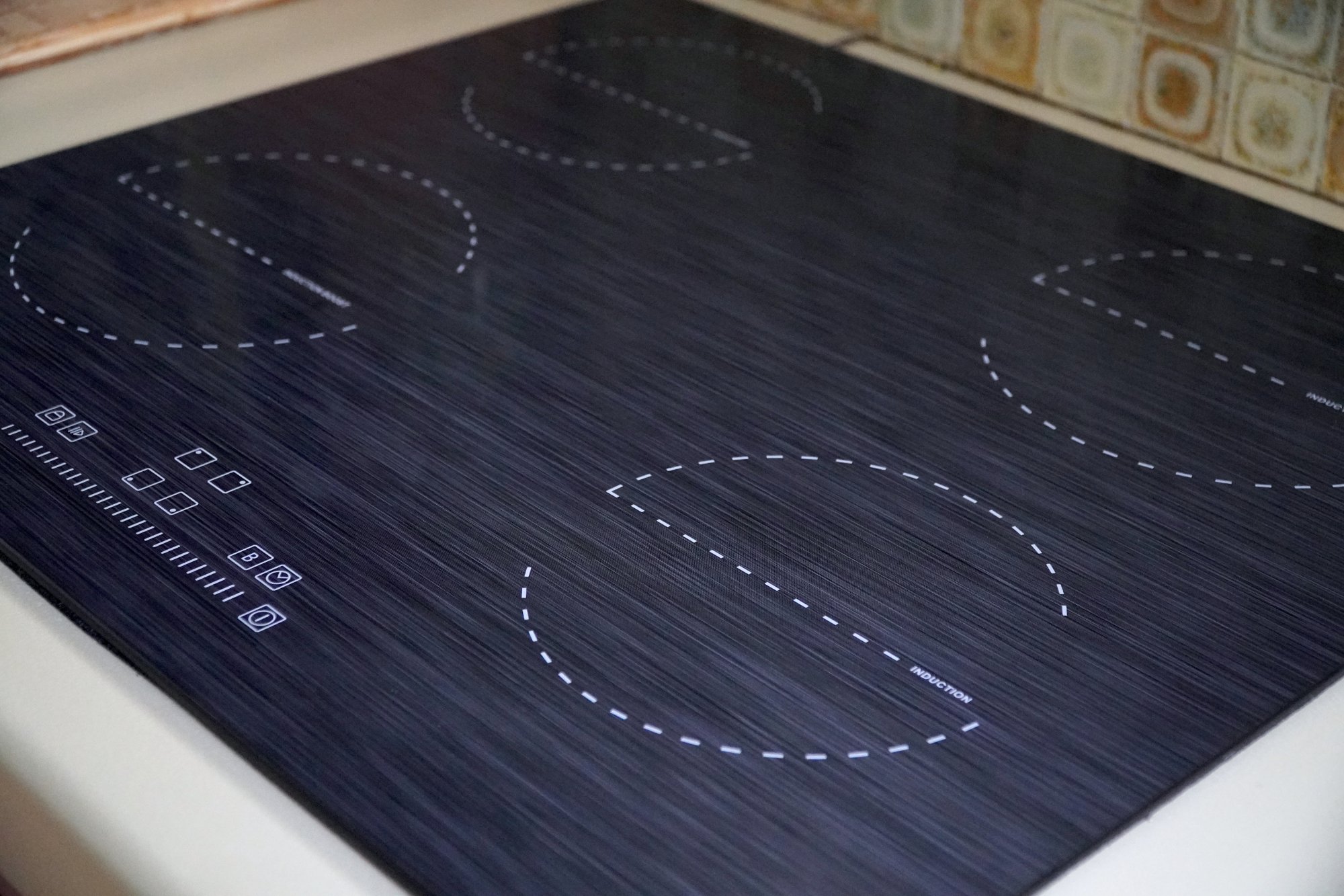 Installation de four ou plaques de cuisson